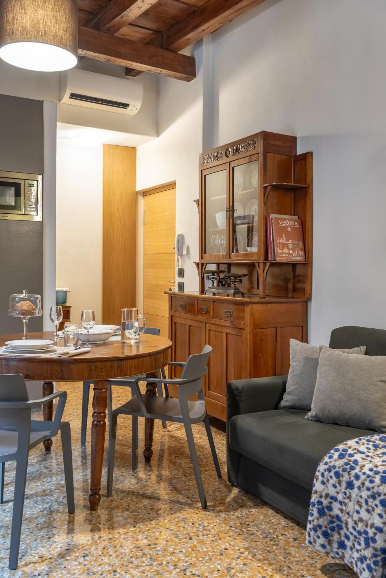 Residenza Roccamaggiore Verona Eksteriør bilde