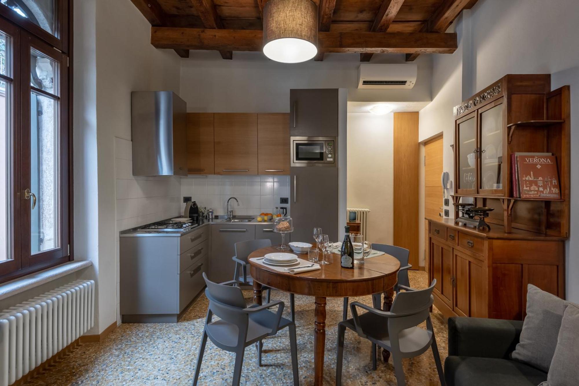 Residenza Roccamaggiore Verona Eksteriør bilde